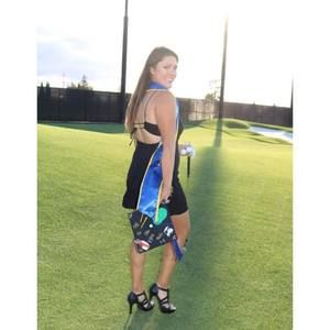 Meet your Posher, Elizabeth